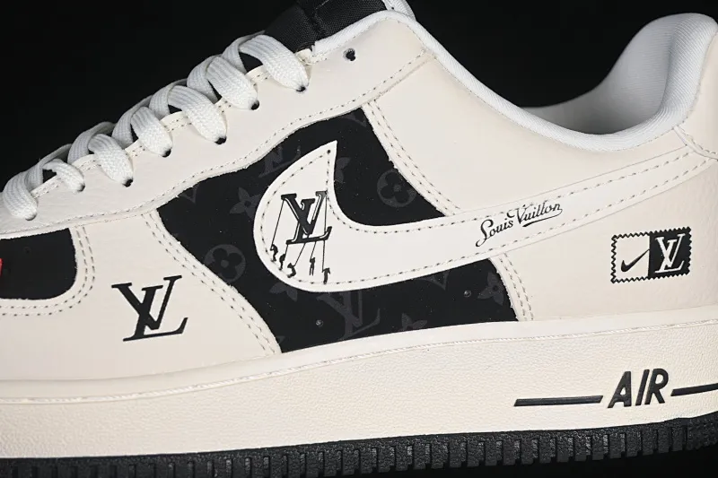 All categories Nk Air Force 1 Air Force series Nk Air Force 1 Low Air Force low top Nike Air Force 1'07 Low Classic presbyopic black stitching Air Force 1 low top casual sneakers DF0188-137